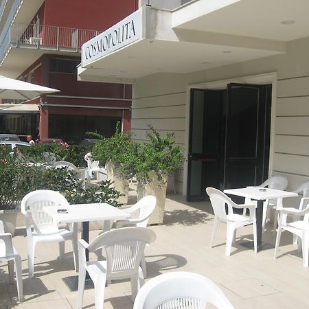 Hotel Cosmopolita Римини Екстериор снимка